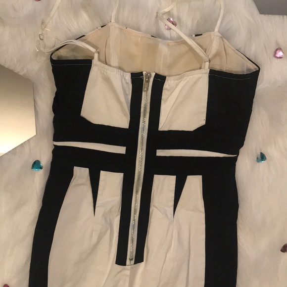 ✨ Bodycon Dress ✨ - Picture 3 of 5